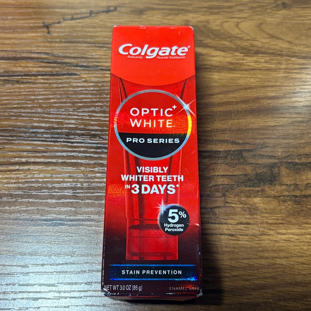 Colgate Optic White & Pro Series Toothpaste and Toothbrush Set - Picture 2 of 15